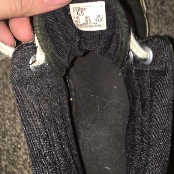 VANS - Picture 6 of 7